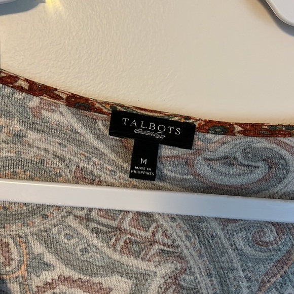 V-Neck Shirt - Picture 3 of 3